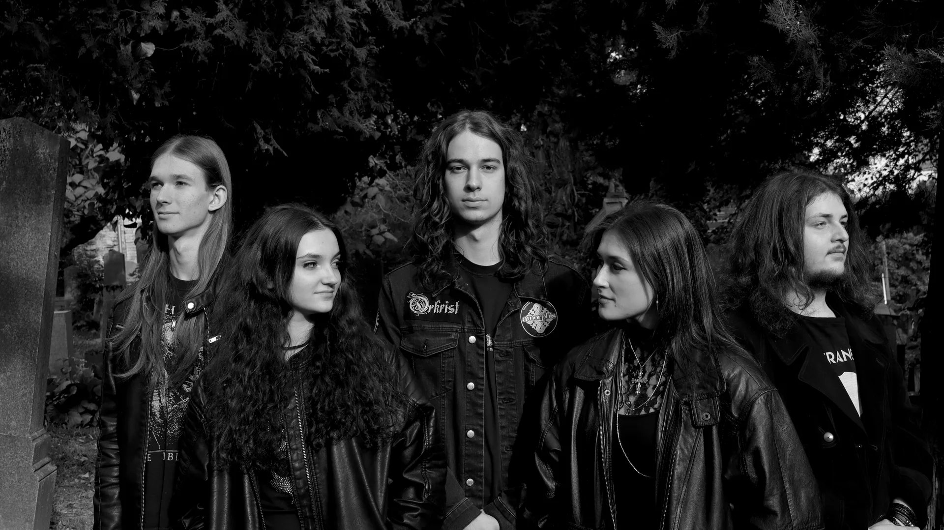 The five members of Talebringer
